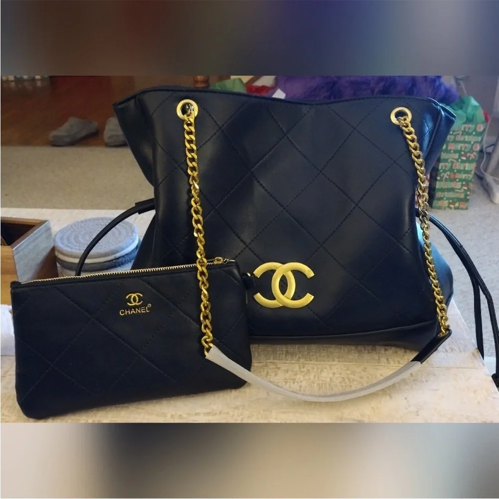 CHANEL inspired Black and Gold Shoulder Bag Collection - Picture 2 of 2